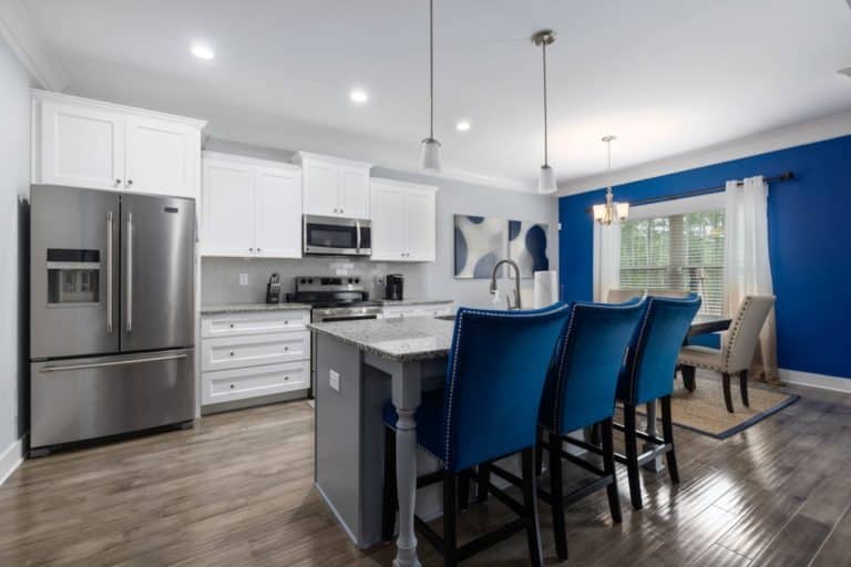 Elettrodomestici a incasso o a libera installazione? Differenze e vantaggi Elettrodomestici a incasso o a libera installazione? Differenze e vantaggi